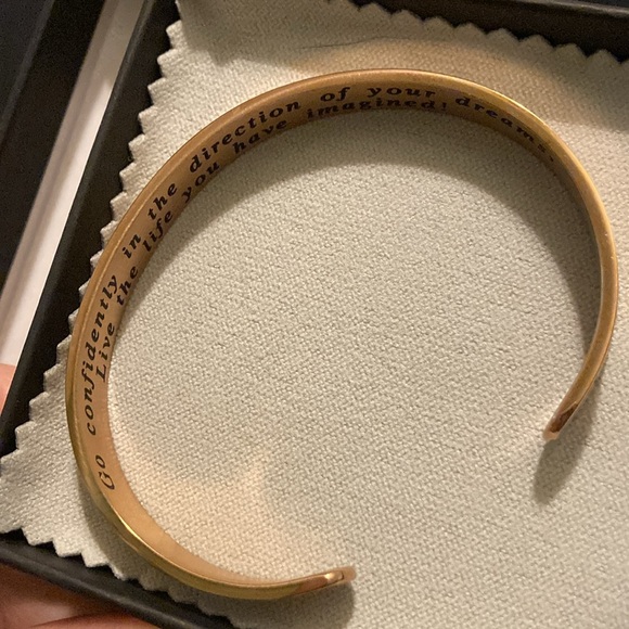 NEW in box, Go Confidently cuff bracelet, metal copper bracelet - Picture 5 of 7